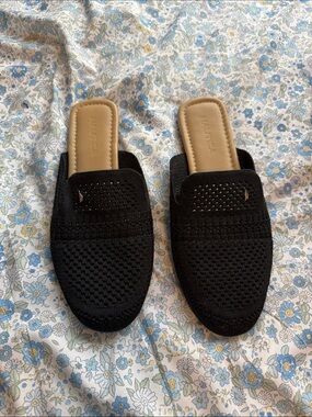 Nautica Black Knit Slip-On Mules with Tan Insole. Size 6 1/2